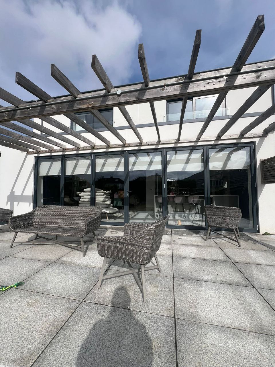 Pressure washing services