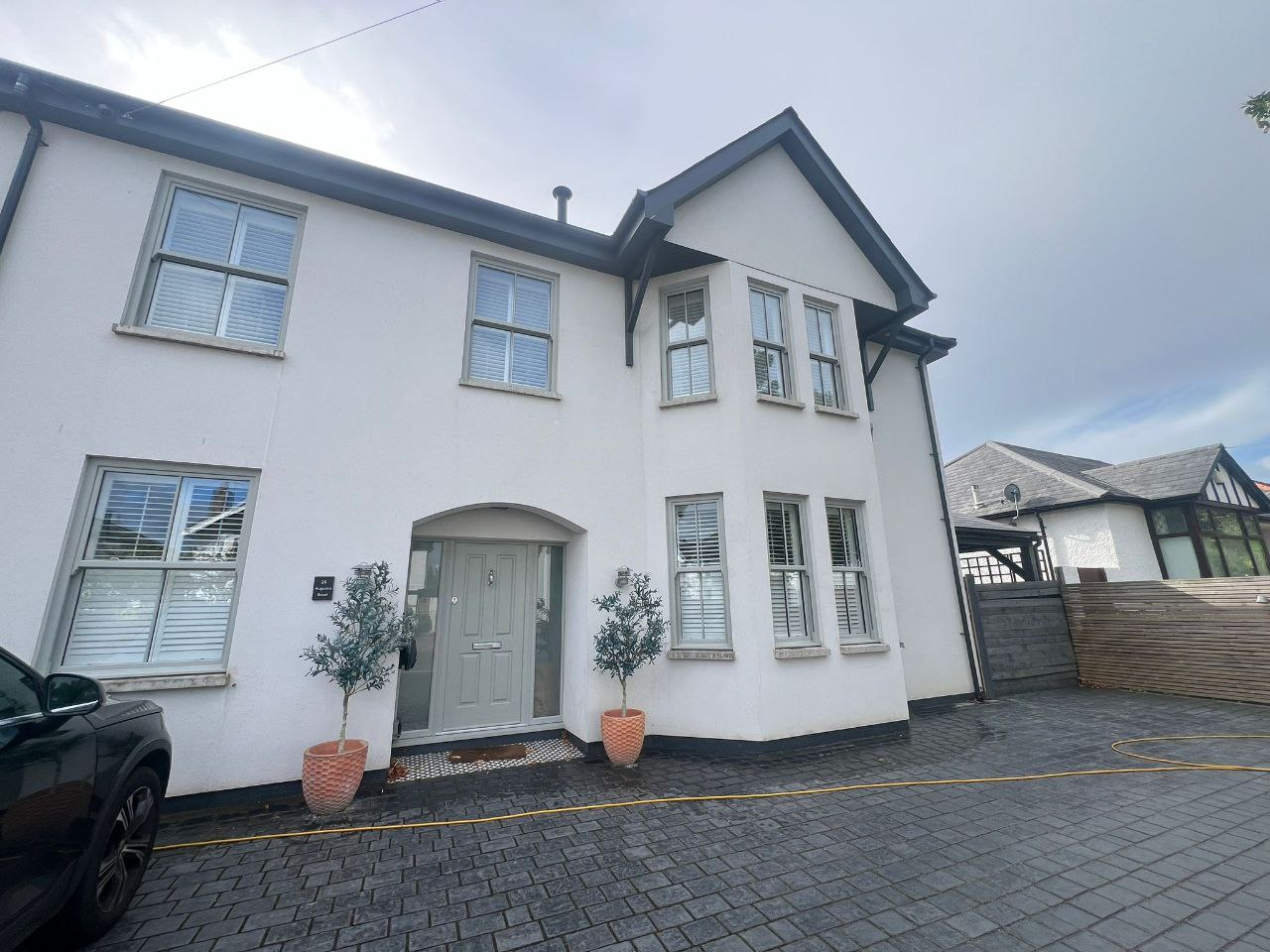 Window cleaning in Barry